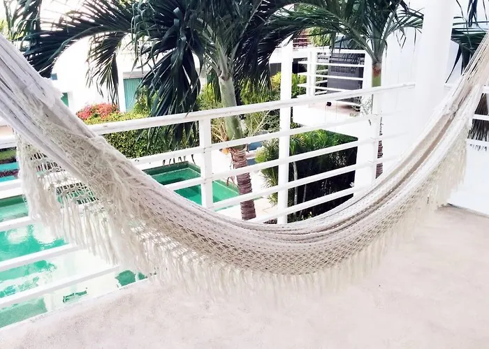 Tranquil Pool Walk To 5th Ave And Apartamento *